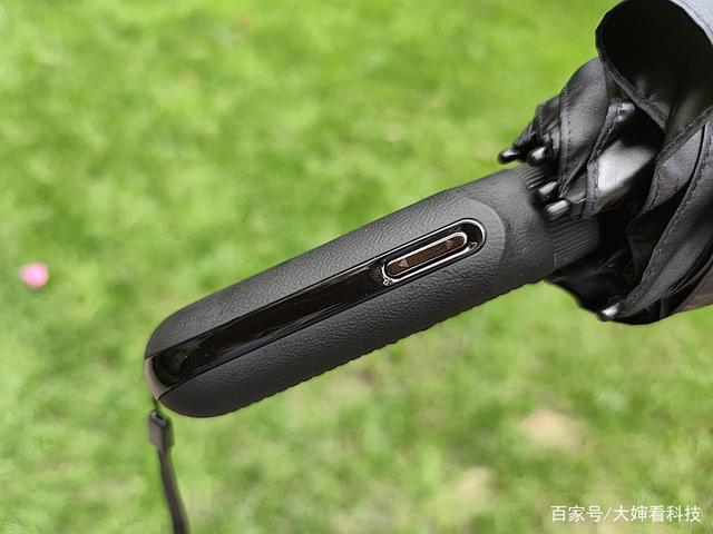 电动雨伞你听过吗?暴雨也从容,悠启智能电动晴雨伞让你科技出行